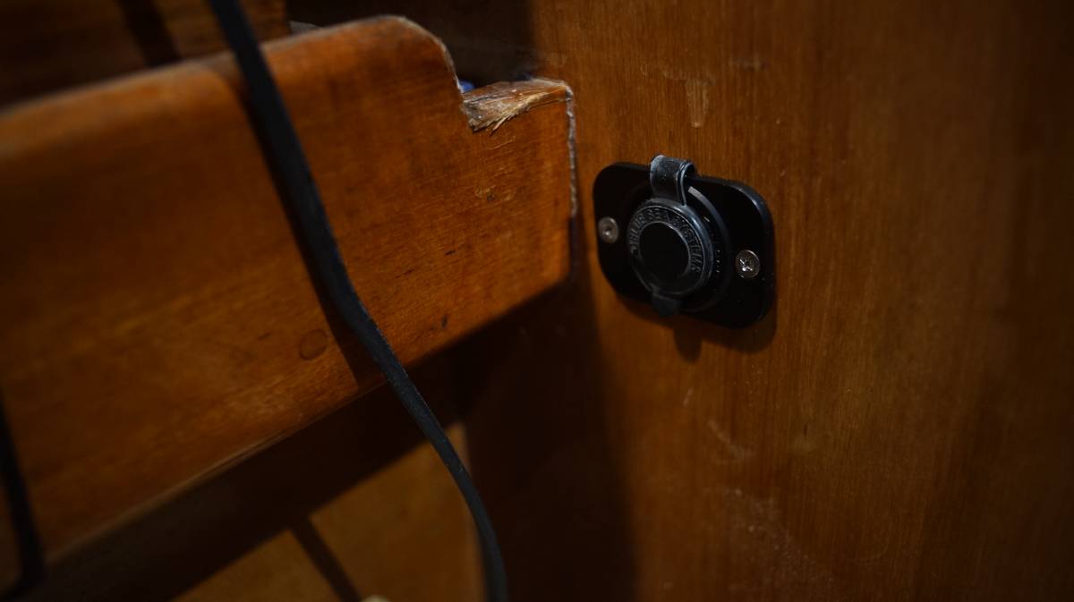 a dc car charger outlet