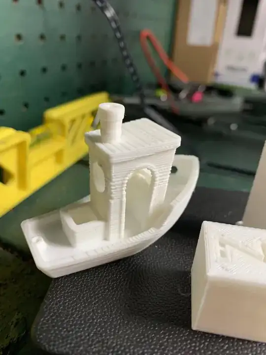 3D benchy with printing errors 3D benchy with printing errors