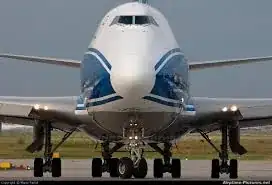 Boeing 747 head