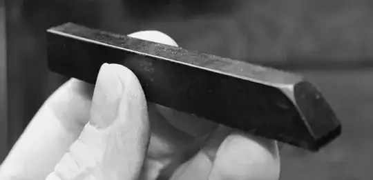 Picture of a black piano key