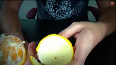 How to Peel an Orange the Russian Way
