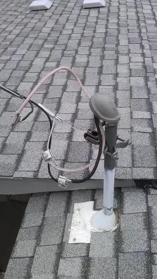 click for full size exposed main lugs