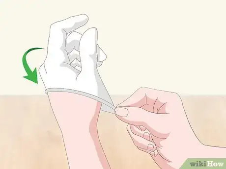 Image titled Unclog a Syringe Step 1