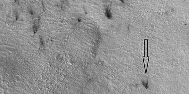 Plumes, as seen by HiRISE under HiWish program. Arrow shows a double plume.  This may have been because of shifting winds.