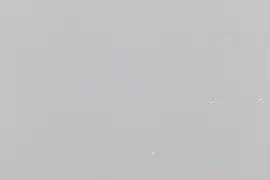 Original shot: lower edge Alkaid, right of center the double star Mizar with Alcor and right edge Alioth; the Pinwheel Galaxy is a small diffuse dot in the center of the image.